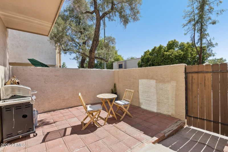 31-web-or-mls-N 81st St-L0907-031