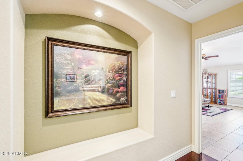 22-web-or-mls-N 85th Dr-S0907-022