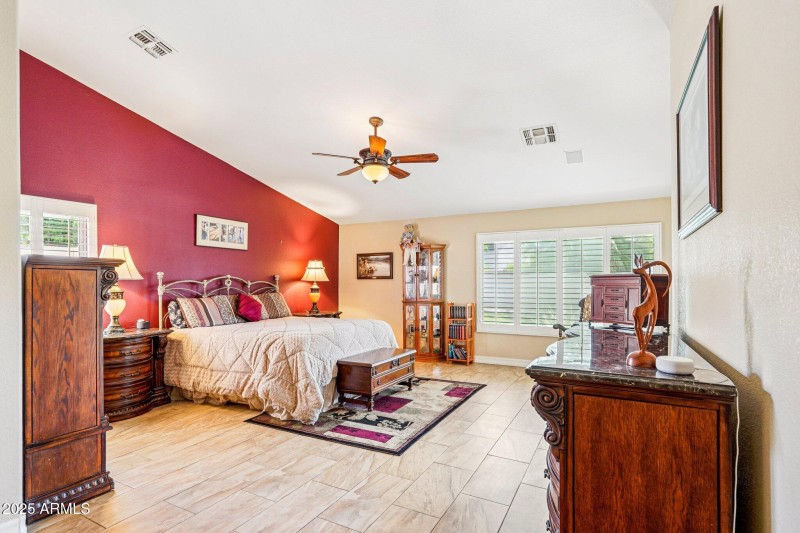 23-web-or-mls-N 85th Dr-S0907-023