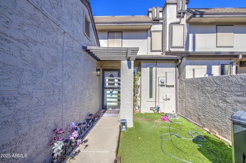 Courtyard Entry