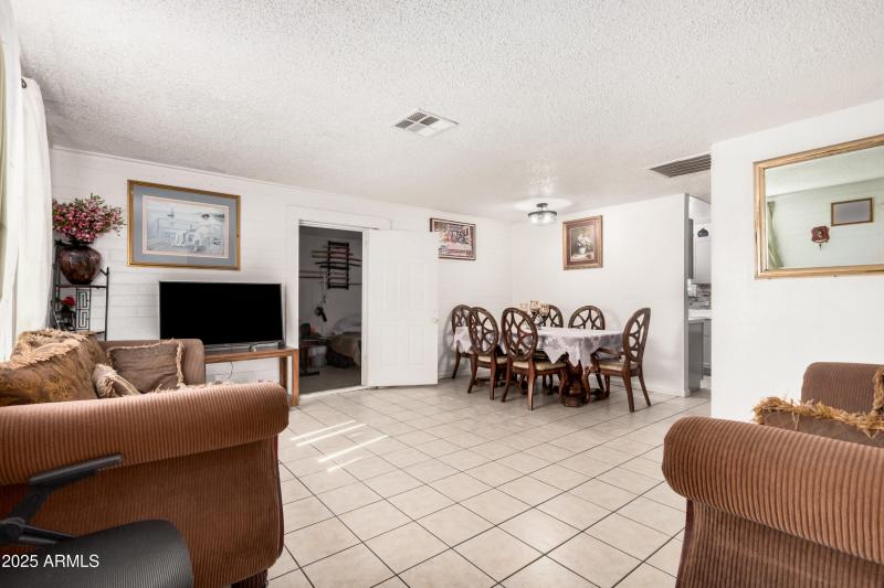 686f51_09 Montecito