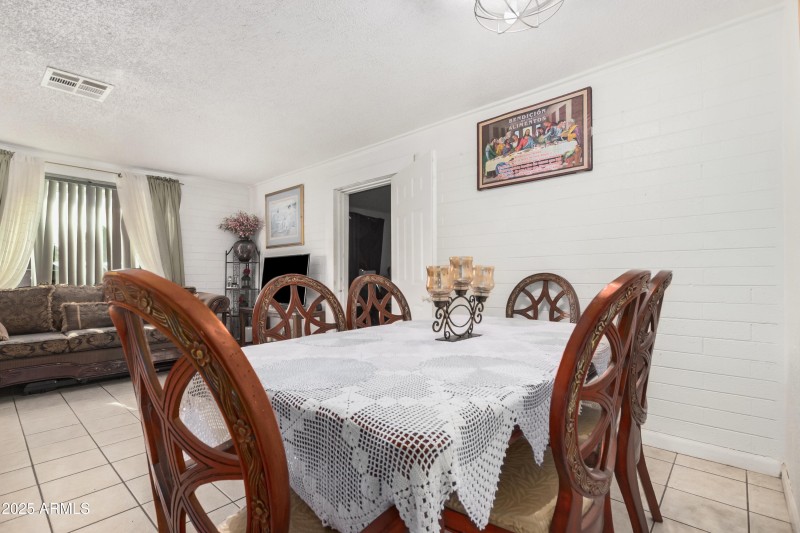 686f51_10 Montecito