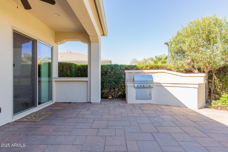Built-In BBQ with Pavers