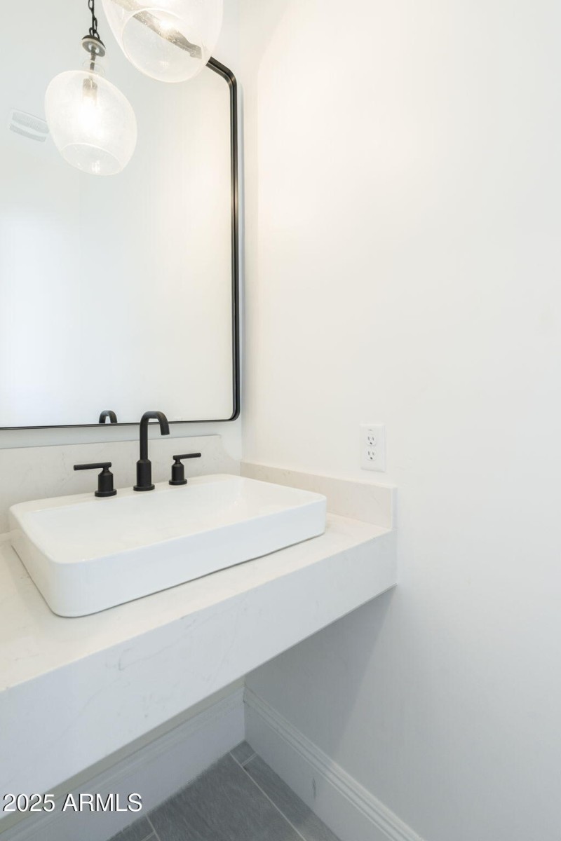 56-web-or-mls-77th-48