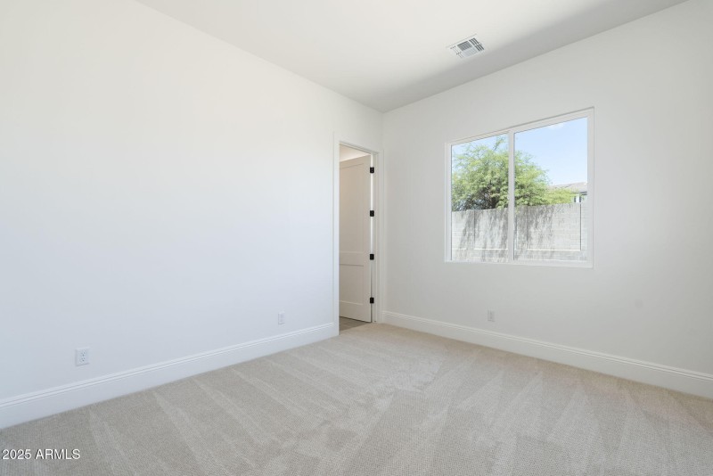 53-web-or-mls-77th-45