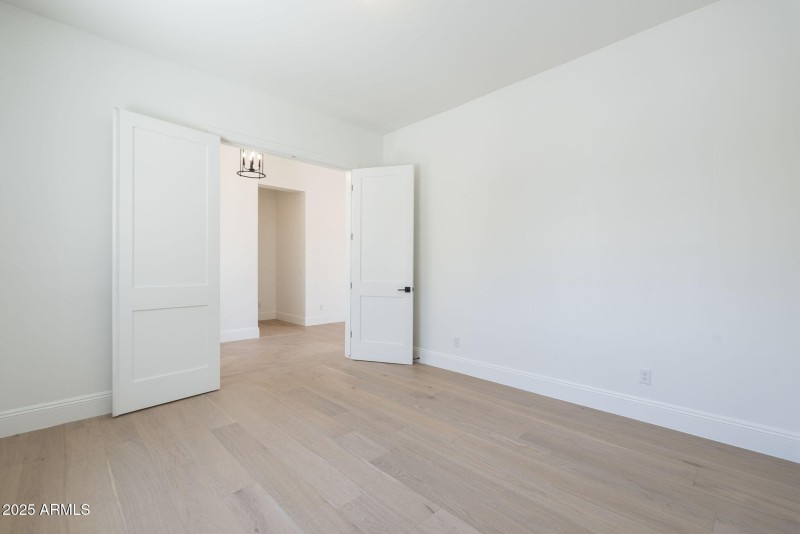 45-web-or-mls-77th-37