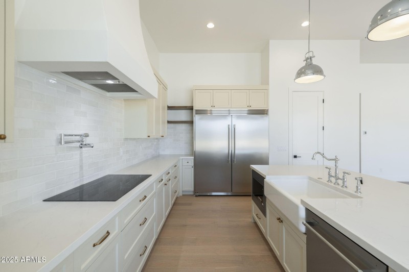 25-web-or-mls-77th-17