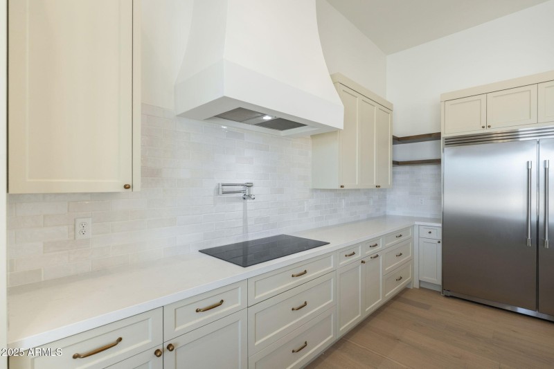 24-web-or-mls-77th-16