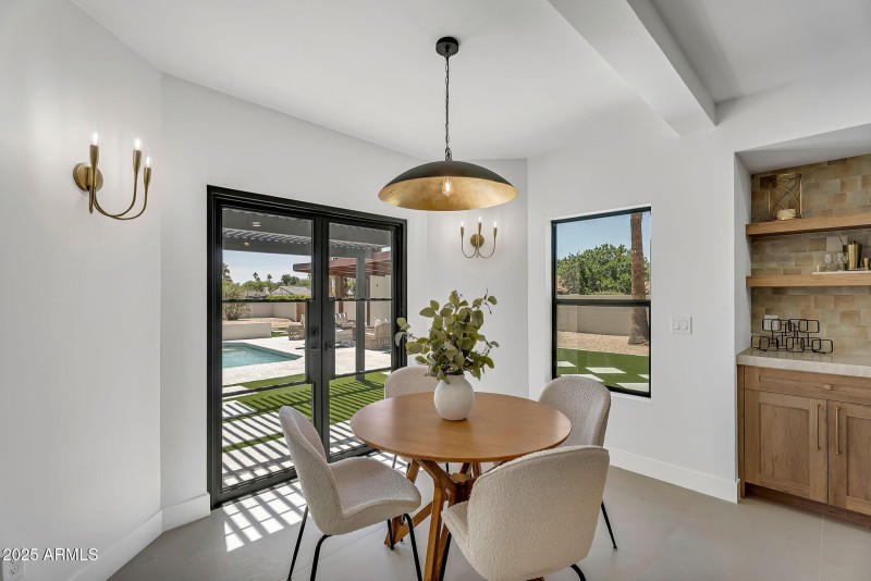Breakfast Nook