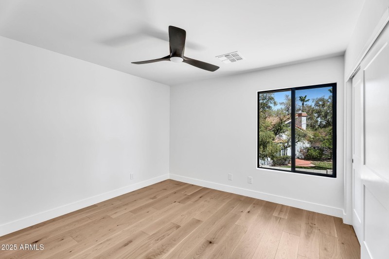 Upstairs Guest Bedroom 2