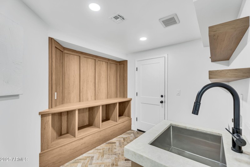Laundry/Mud Room
