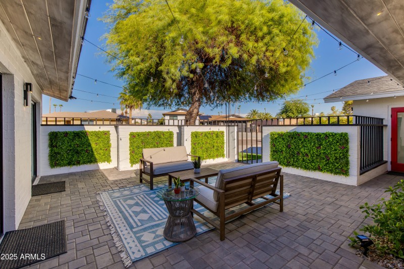 FRONT COURTYARD