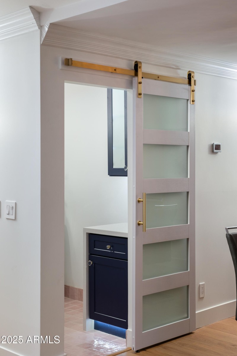 CUSTOM BARN DOORS