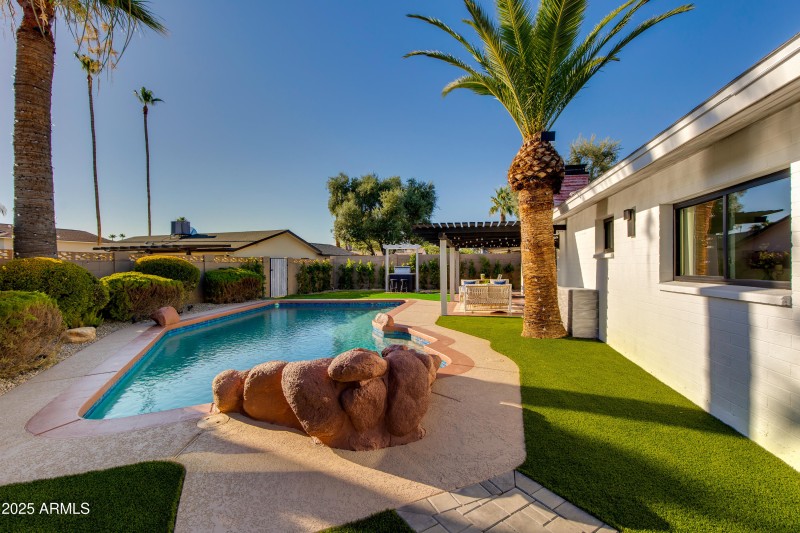 POOL VIEW
