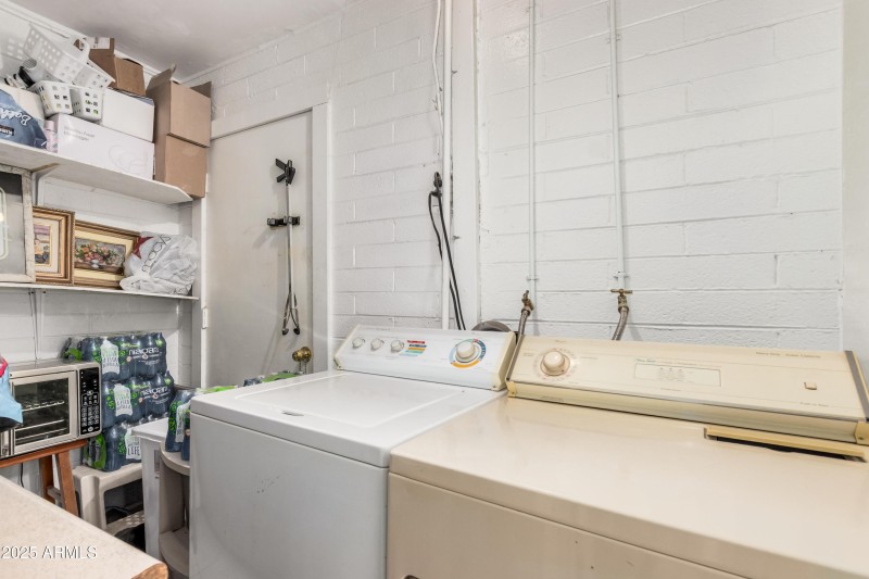 686f51_25 Montecito