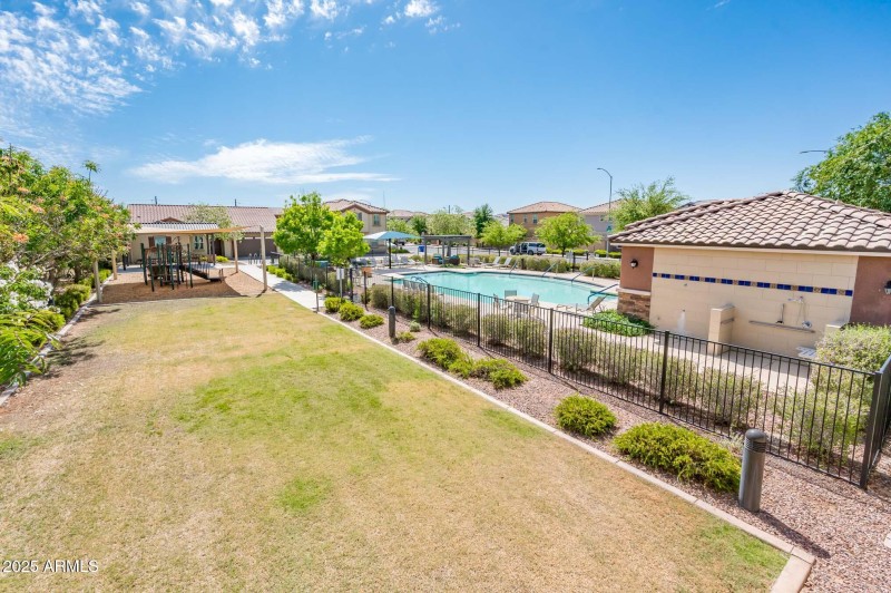 1151 S Avoca - MLS-44