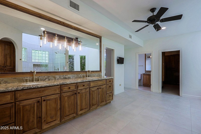 Master Bath 4 (1)
