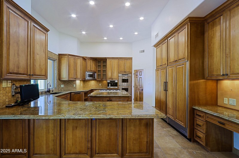 Kitchen 4 (1)