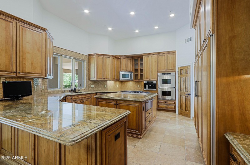 Kitchen 6 (1)