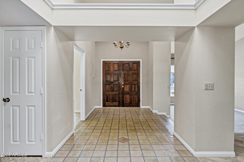 2518 S Forest Ave-7