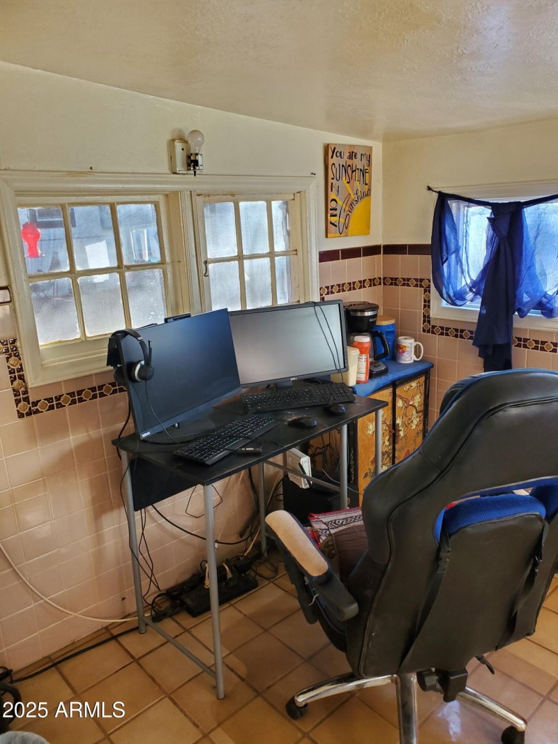 2179078356490434969 (1)