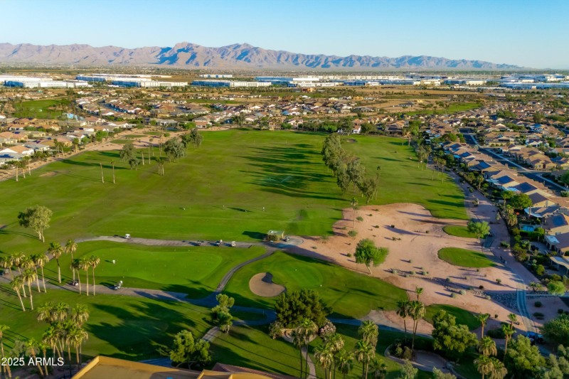 42-Golf Course View