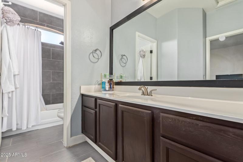 28 - 46th Hall Bath JJ