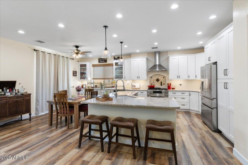 06-Kitchen