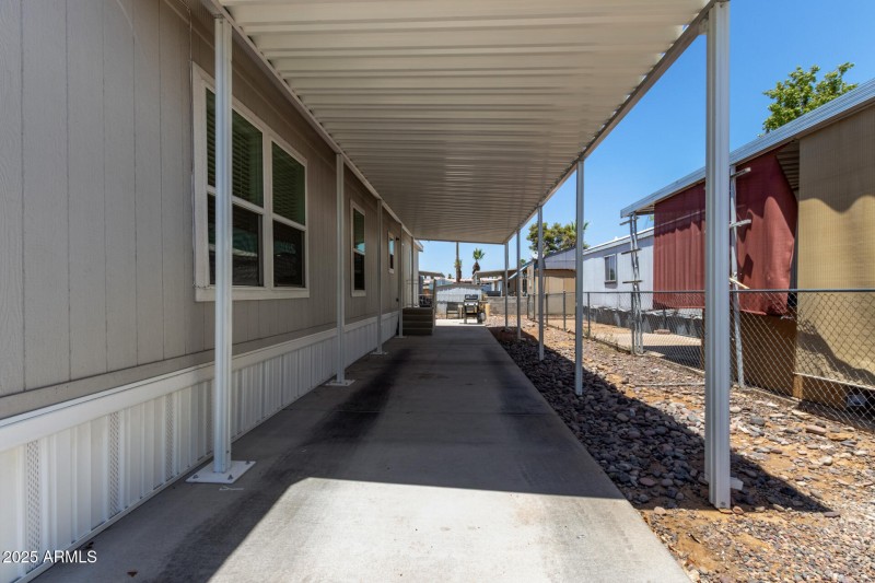 Exterior_2