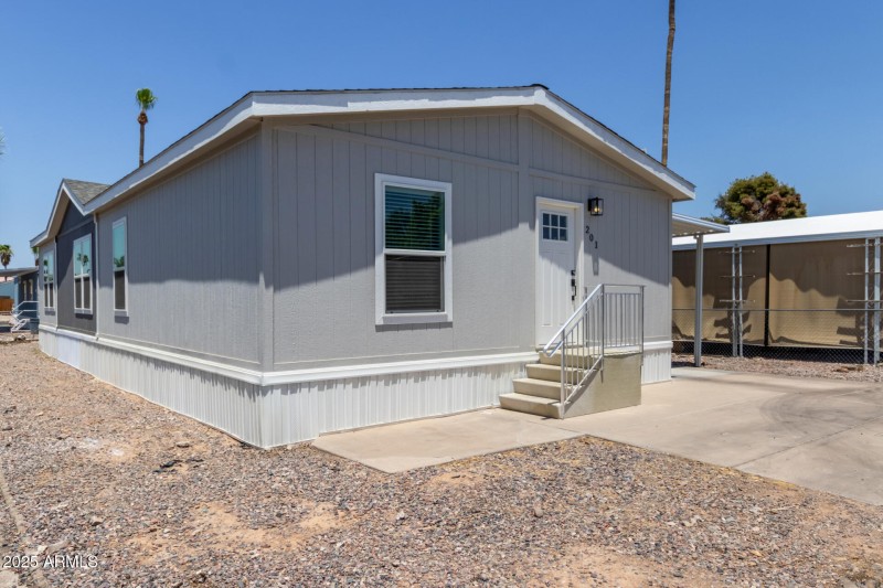 Exterior_1