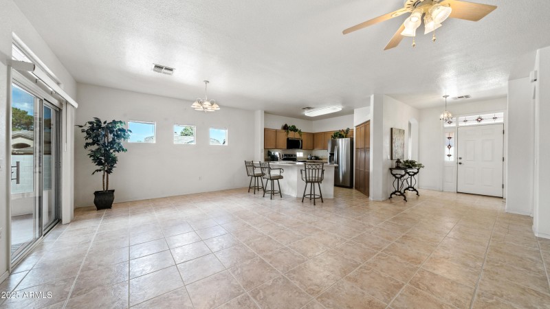 Interior - 2389 Locksley Dr-3