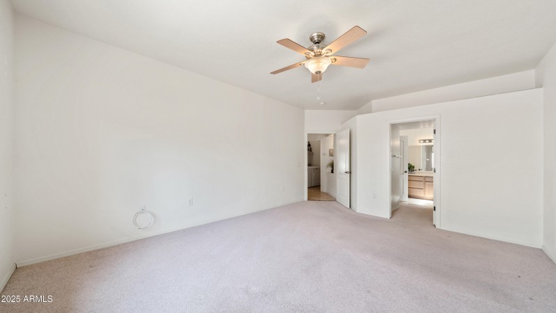 Interior - 2389 Locksley Dr-12