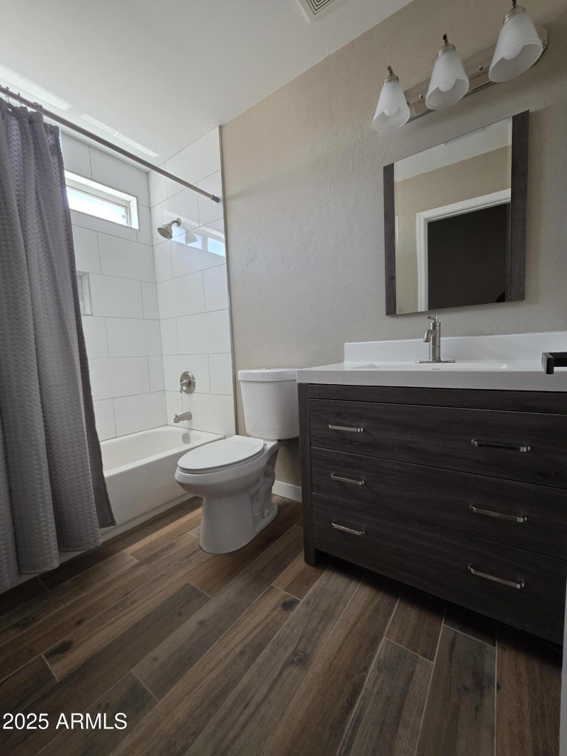Guest Bath 2
