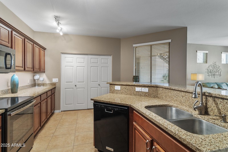 3330 S Gilbert Rd Unit 1013-13