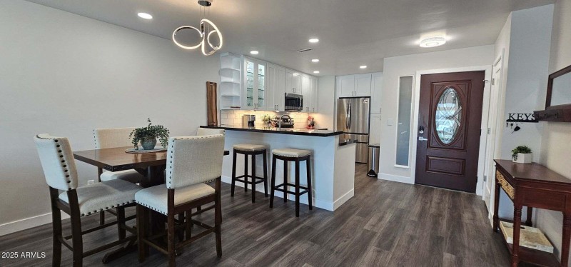 Breakfast Bar seating