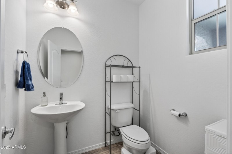 1/2 bath