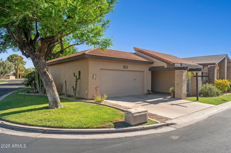 7921 E. Plaza Ave.