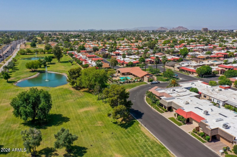Laguna Greenbelt & Overview