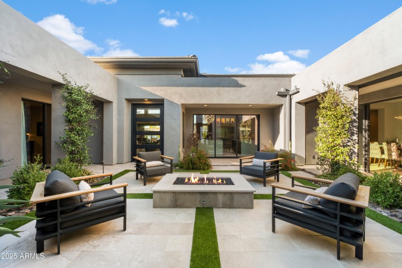 Private Courtyard Entry