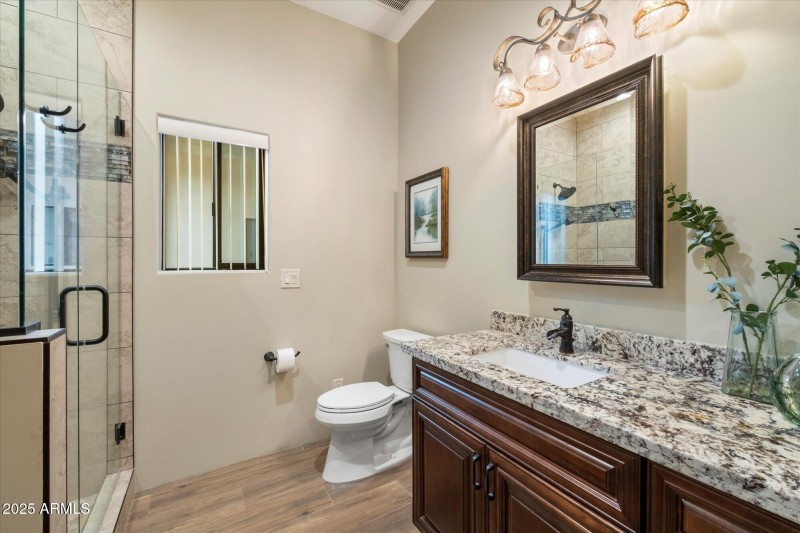 27-Casita Bathroom