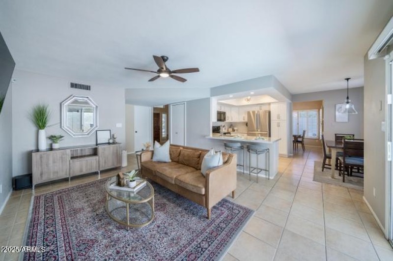 family room kitchen area