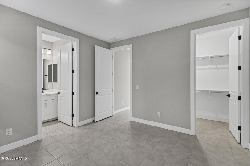 5894 N 206th Ln-26