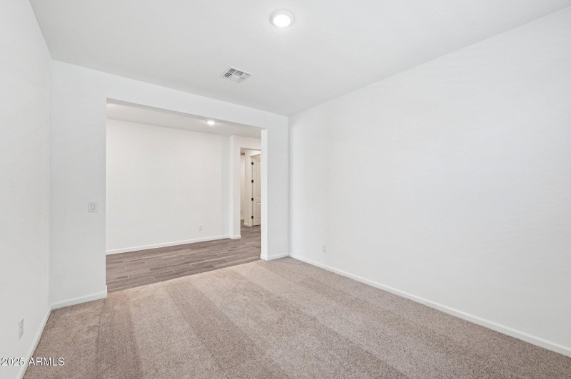 19-web-or-mls-W Cheryl Dr-S1107-019
