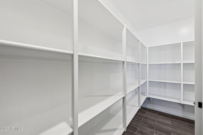 29-web-or-mls-W Cheryl Dr-S1107-029