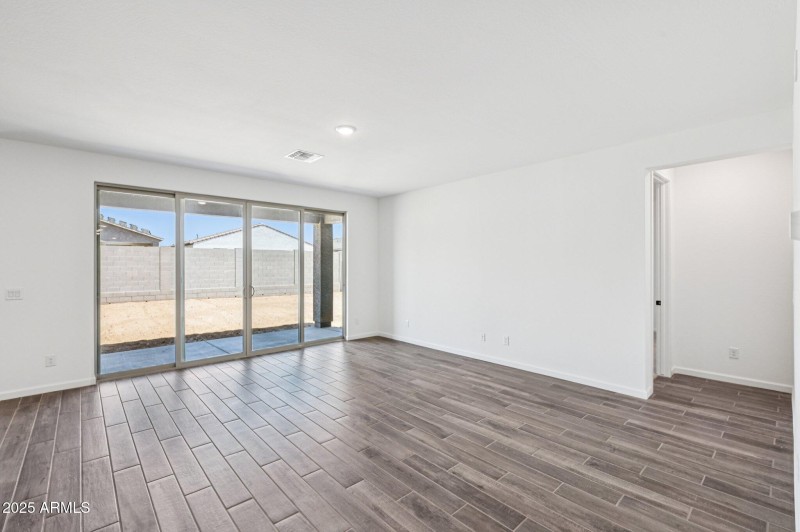 30-web-or-mls-W Cheryl Dr-S1107-030