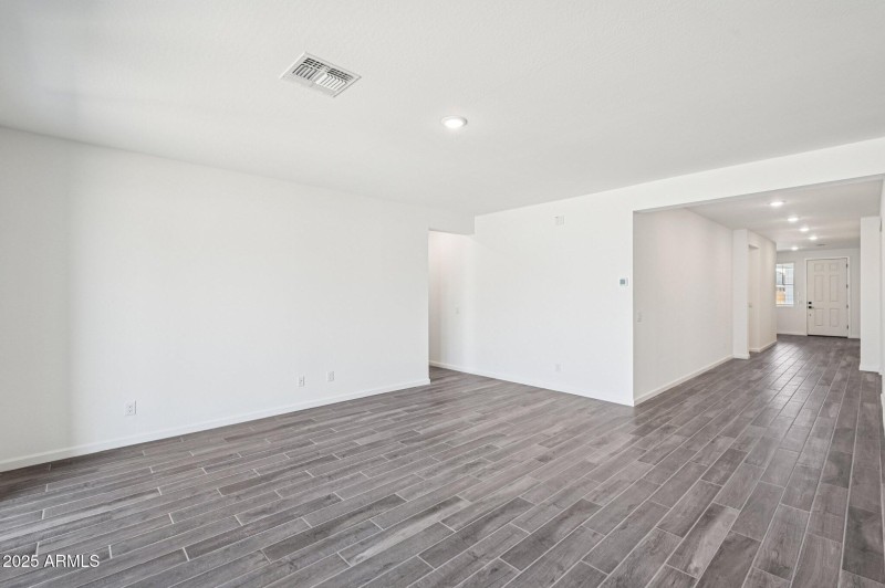 31-web-or-mls-W Cheryl Dr-S1107-031