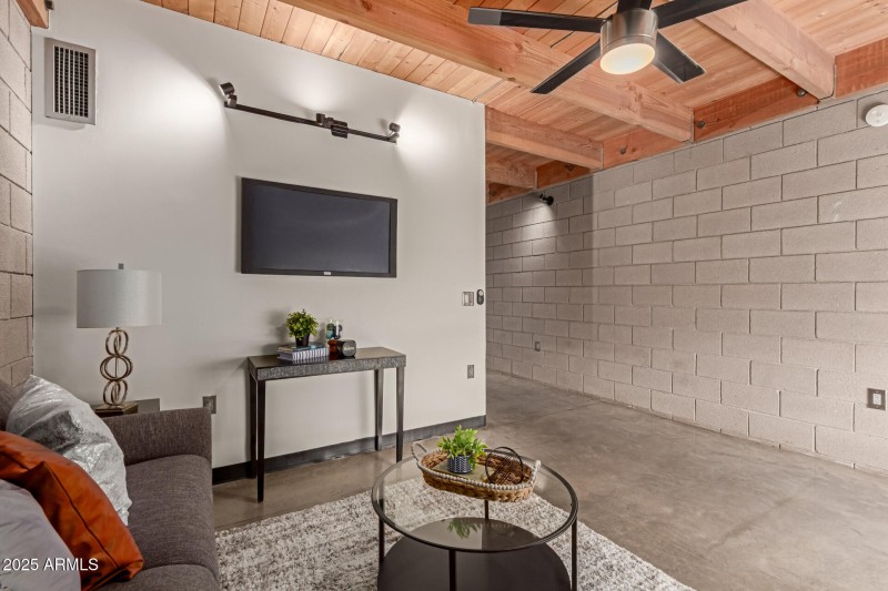 Living room 2