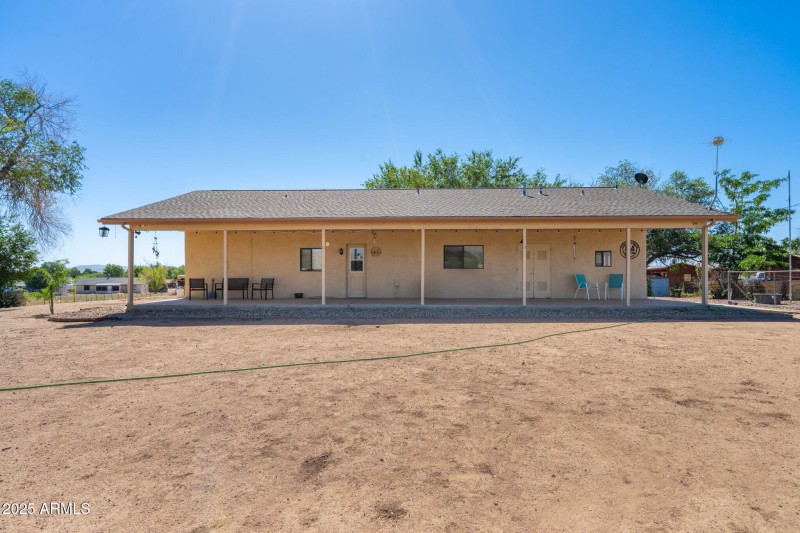 28-web-or-mls-2049-n-maricopa-st