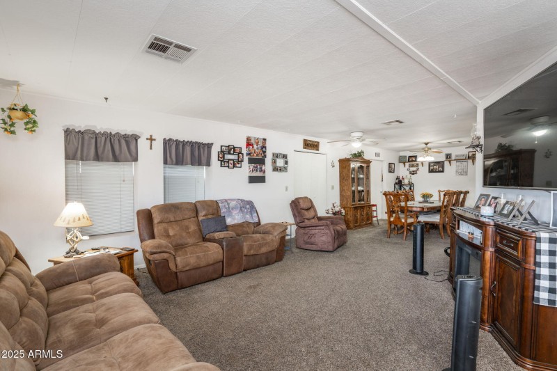 6-web-or-mls-2049-n-maricopa-st