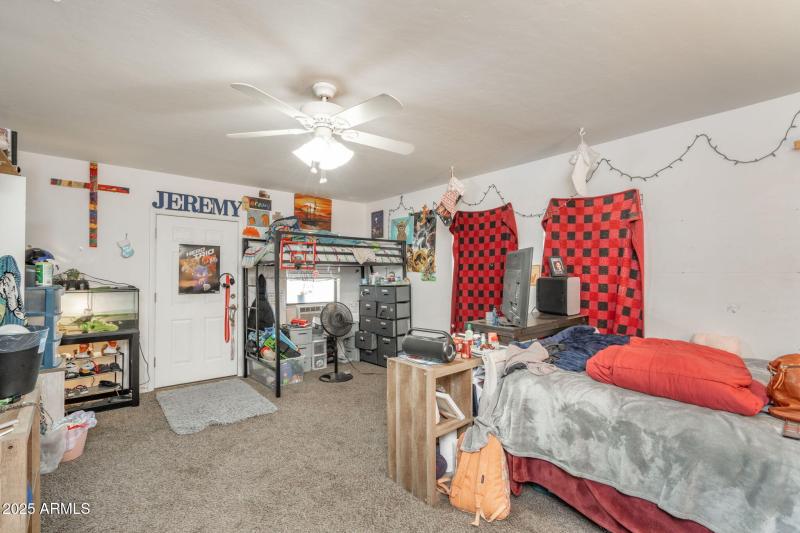 15-web-or-mls-2049-n-maricopa-st